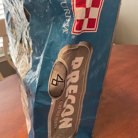 Durable plastic feed sack tote bag. - Picture 3 of 5